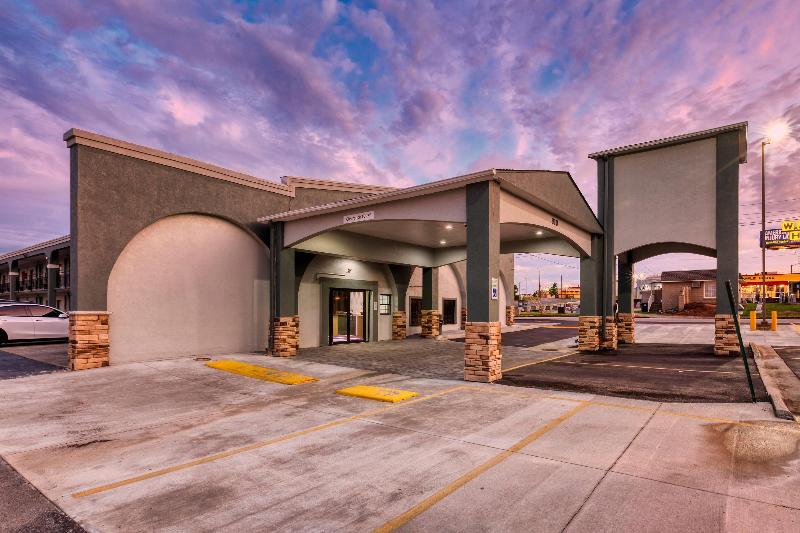 River City Hotel image