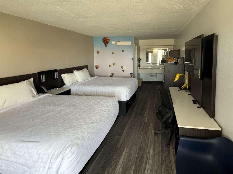 River City Hotel image
