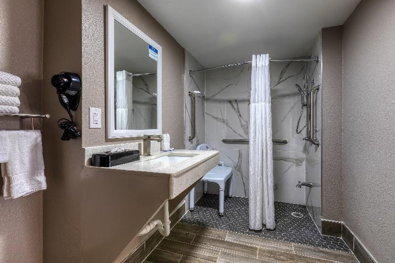 River City Hotel image