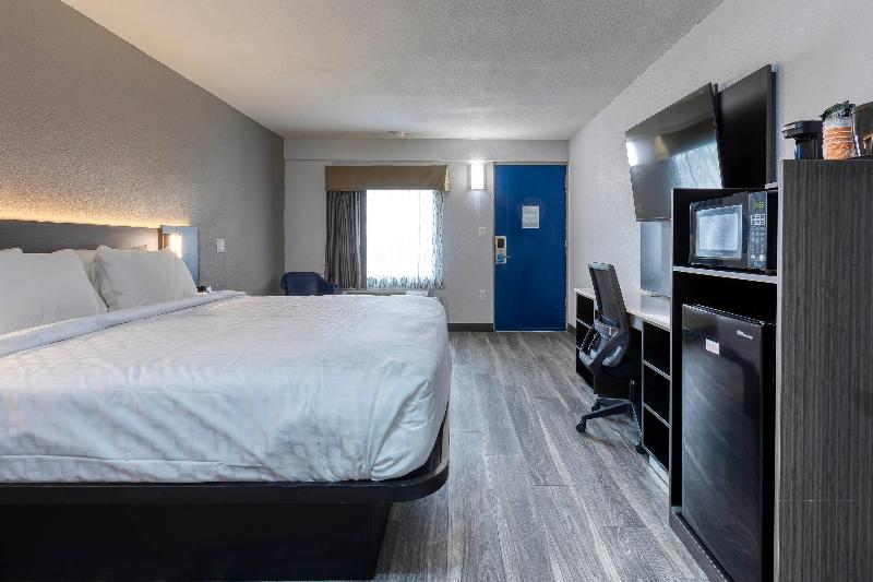 River City Hotel image