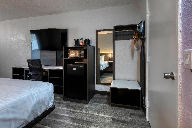 River City Hotel image