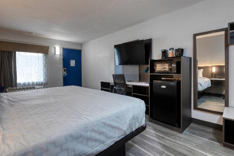River City Hotel image
