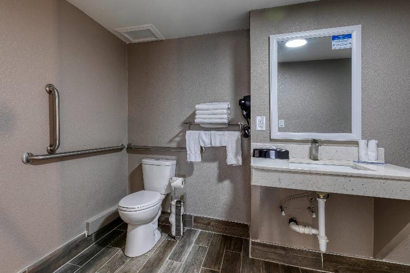 River City Hotel image
