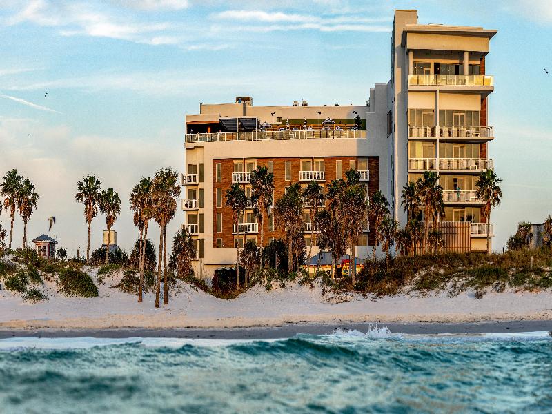 Hiatus Clearwater Beach Curio Collection Hilton — exterior view
