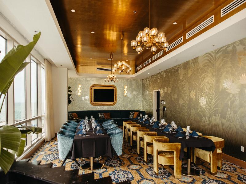 Hiatus Clearwater Beach Curio Collection Hilton image