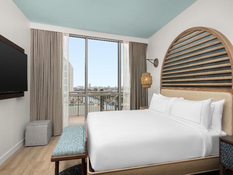 Hiatus Clearwater Beach Curio Collection Hilton image