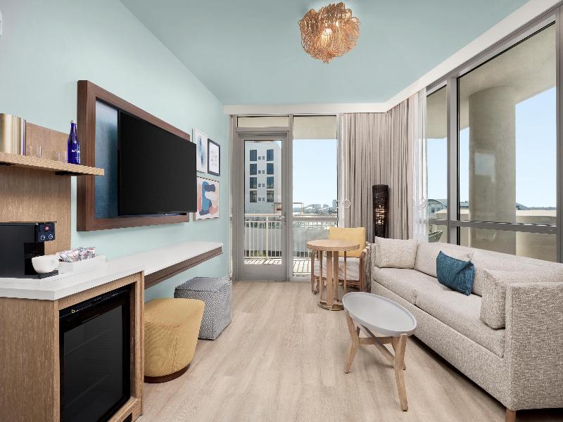 Hiatus Clearwater Beach Curio Collection Hilton image