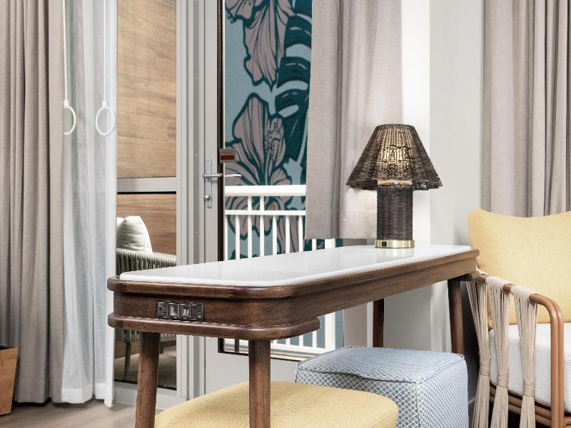 Hiatus Clearwater Beach Curio Collection Hilton image