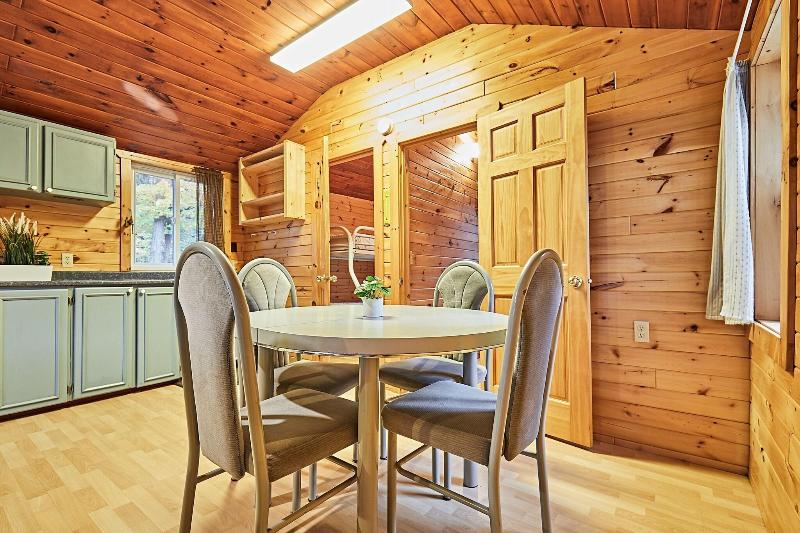 Dayspring Cottages image