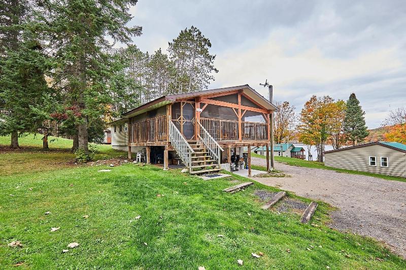 Dayspring Cottages image