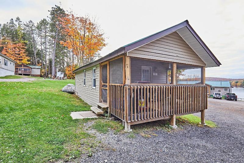 Dayspring Cottages image
