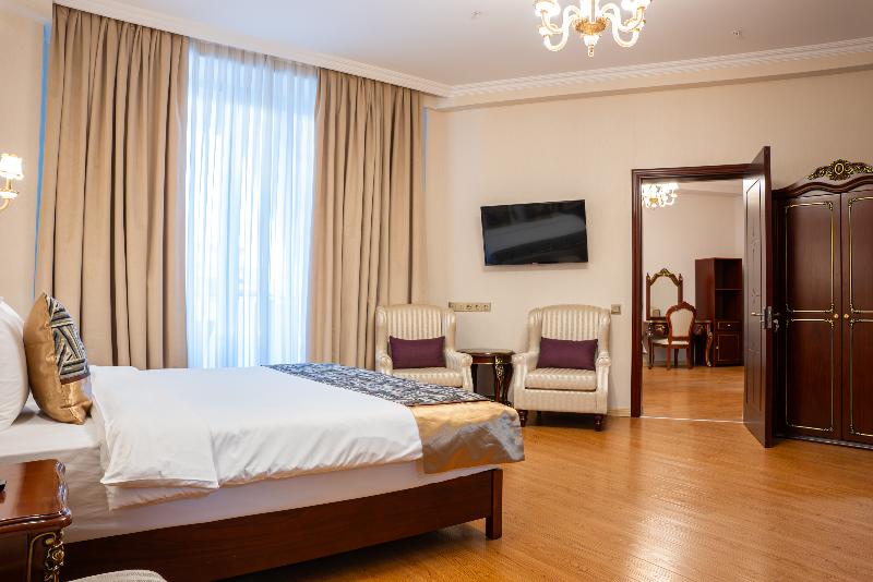 Panorama Lisi Grand Hotel image