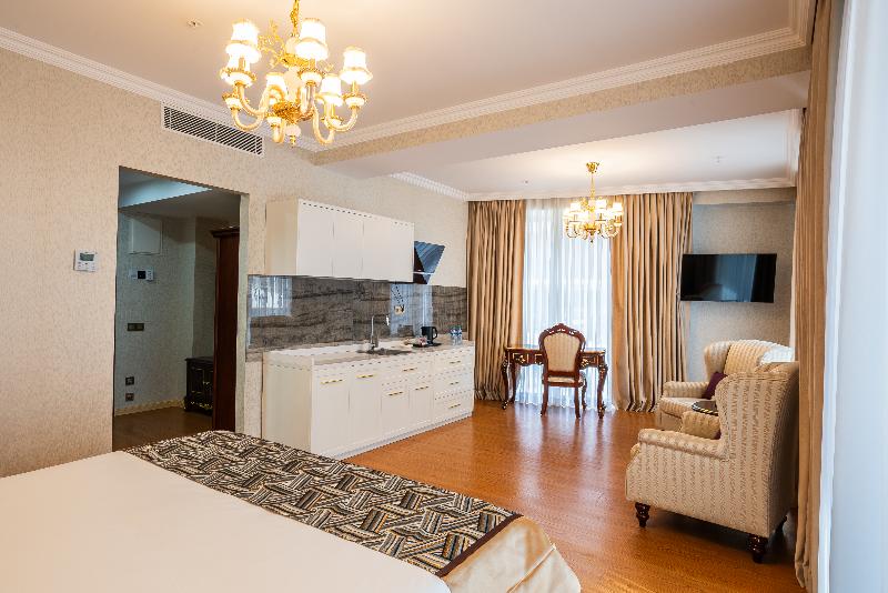 Panorama Lisi Grand Hotel image