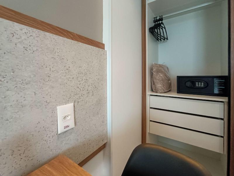 Rn Studio Premium image