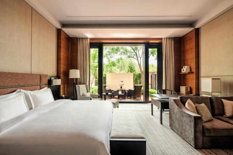 Fortune Grove Hotel image