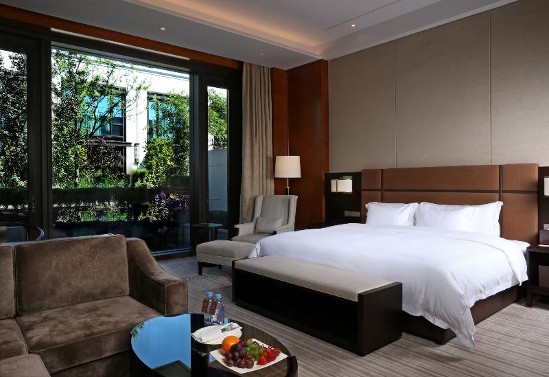 Fortune Grove Hotel image