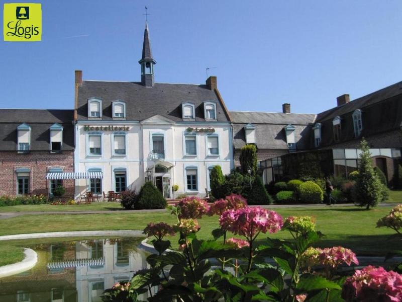 Logis Hostellerie Saint Louis image