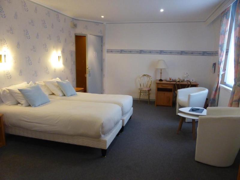 Logis Hostellerie Saint Louis image