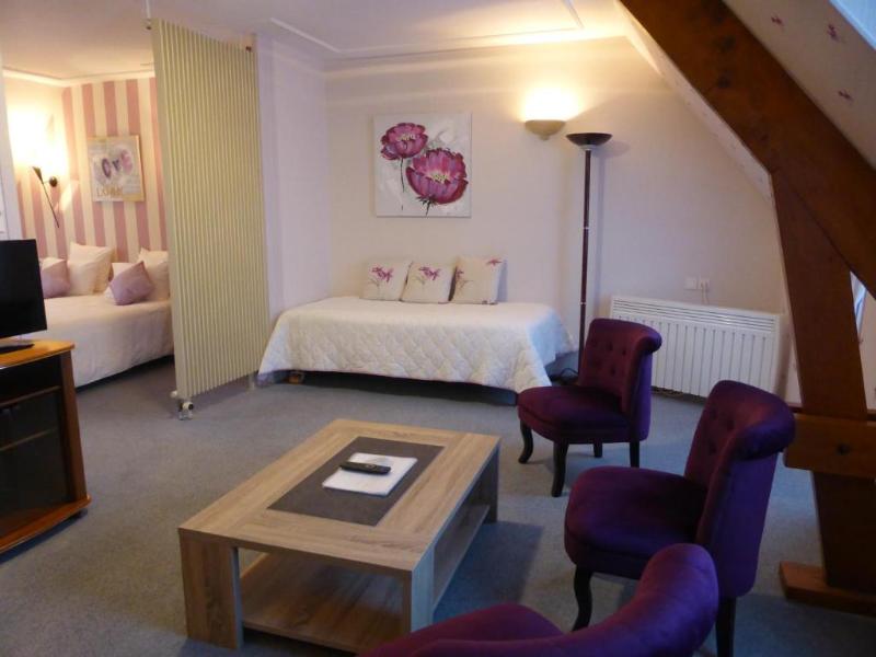 Logis Hostellerie Saint Louis image