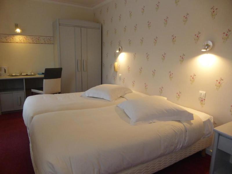 Logis Hostellerie Saint Louis image