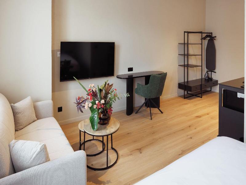 Nomadic Urban Premium Suites image
