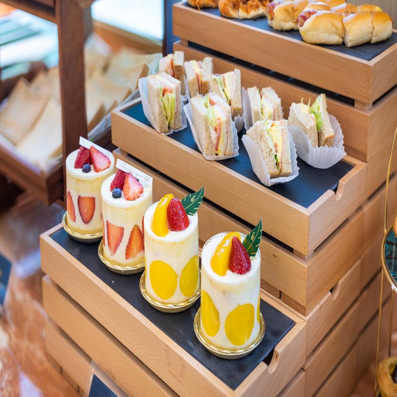 Food & Beverage