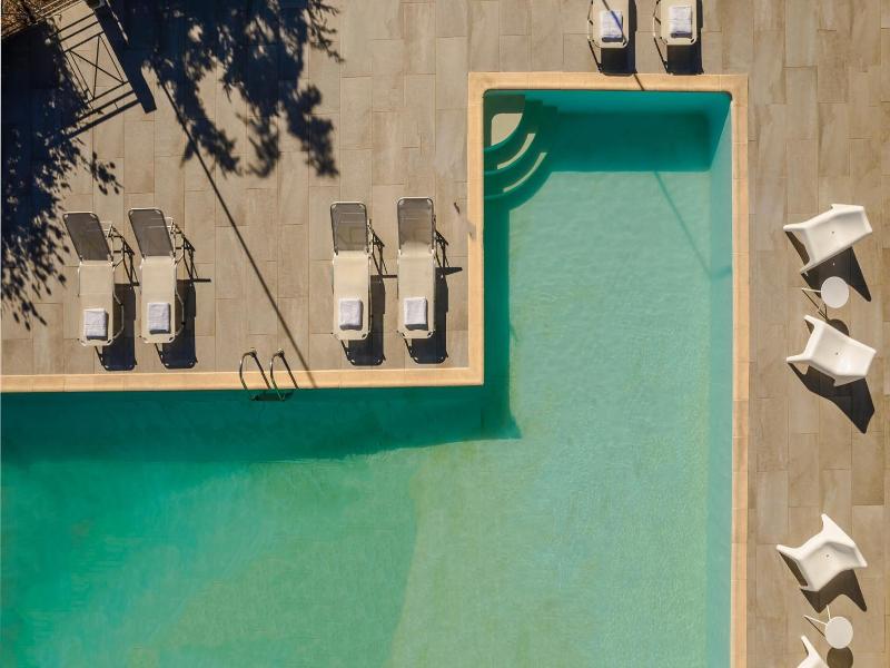 Costa Avithos image