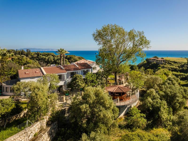 Costa Avithos image