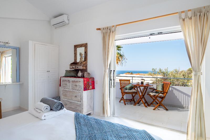 Costa Avithos image