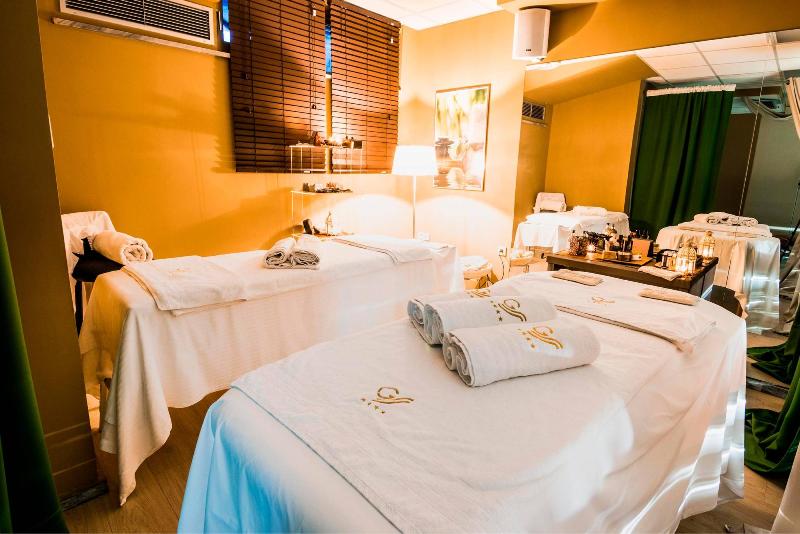 Golden Suites & Spa