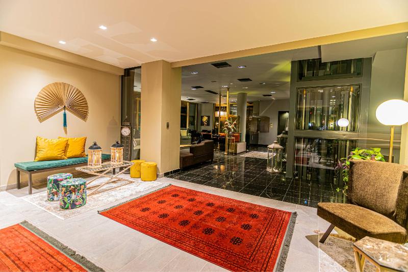 Golden Suites & Spa