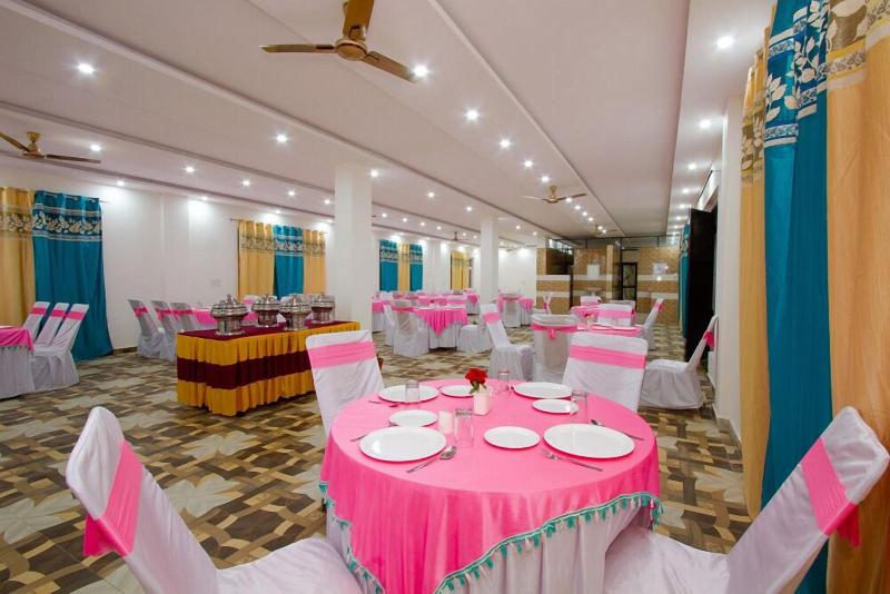 Hotel Roop image