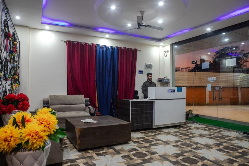 Hotel Roop image