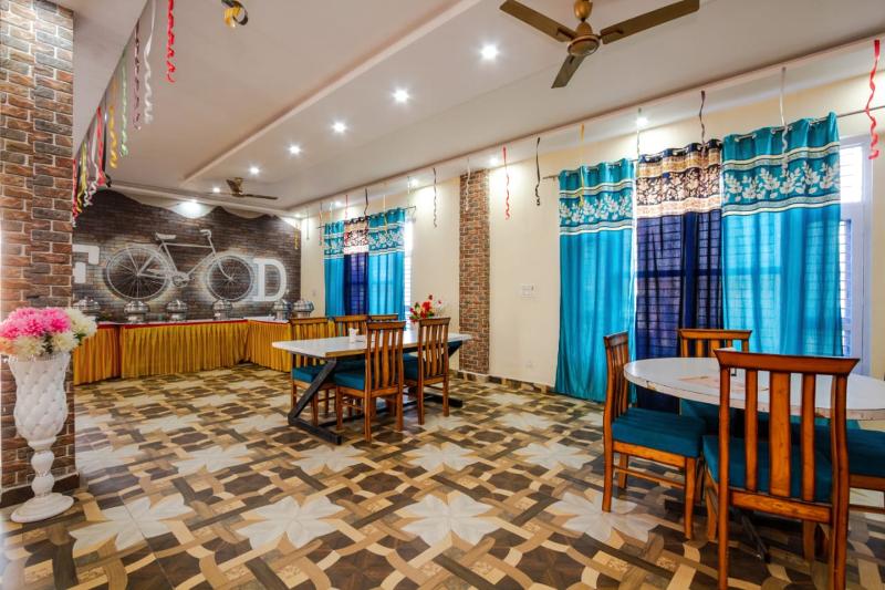 Hotel Roop image