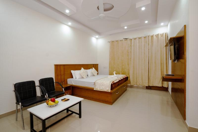 Hotel Roop image