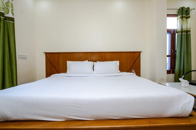 Hotel Roop image