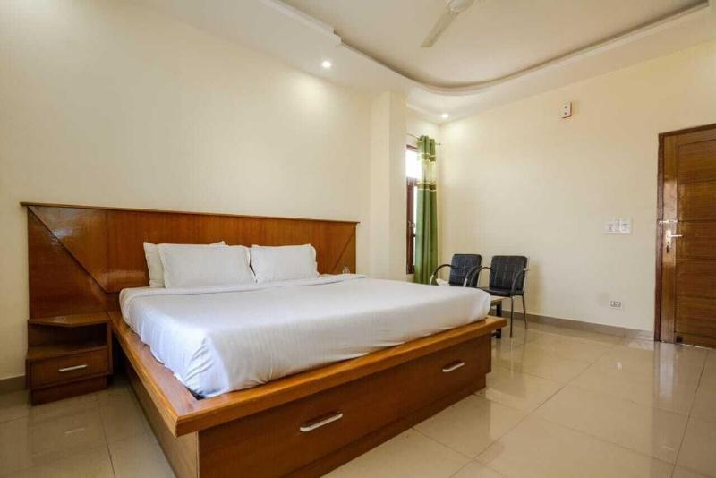 Hotel Roop image