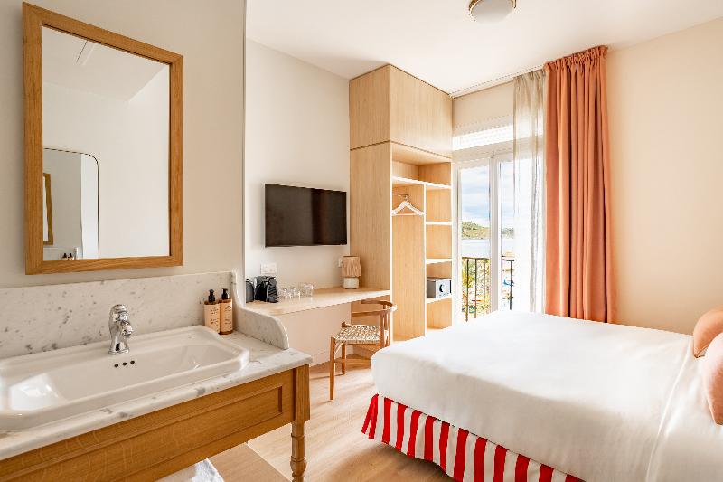 Villa Camille Hotel & Spa image