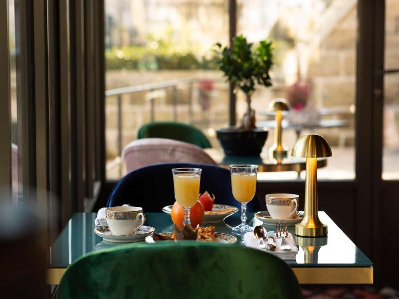 Hotel Le Chene Vert image