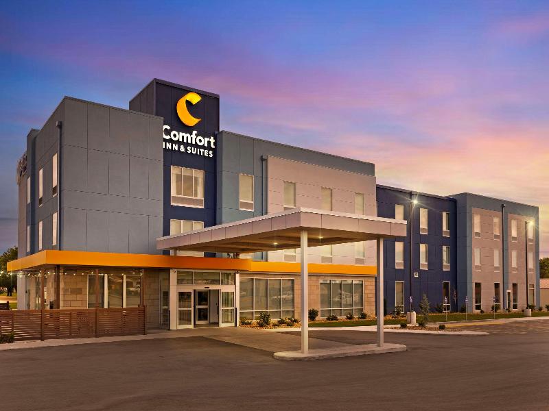 Comfort Inn & Suites Mountain Grove US-60 image