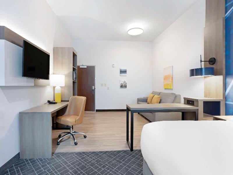 Comfort Inn & Suites Mountain Grove US-60 image