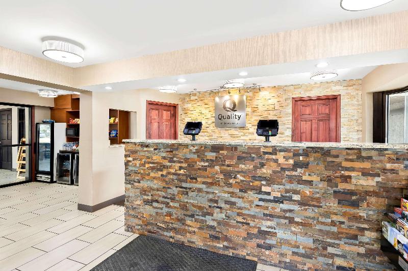 Quality Inn Middleburg Heights Cleveland Airport image
