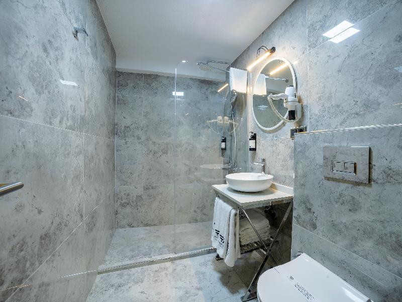 Downtown Sirkeci Hotel image