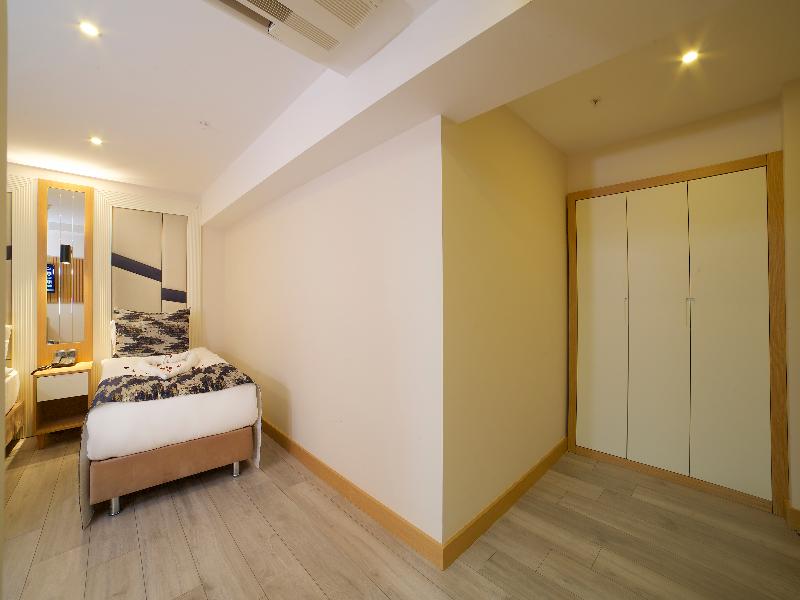 Downtown Sirkeci Hotel image