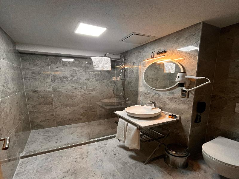 Downtown Sirkeci Hotel image