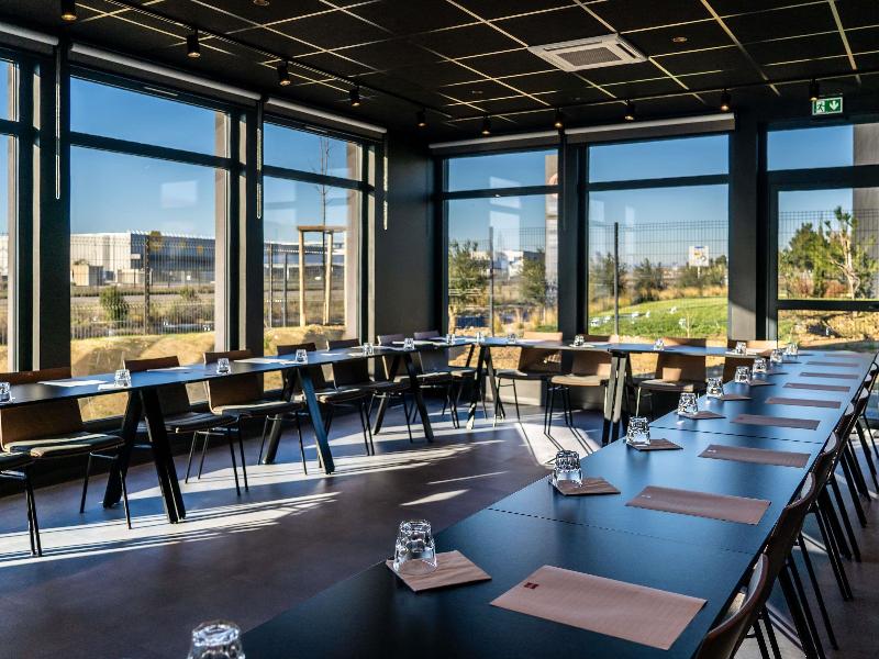 Ibis Saint Paul Trois Chateaux image
