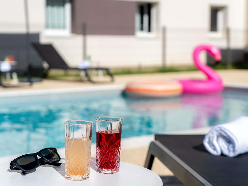 Ibis Saint Paul Trois Chateaux image