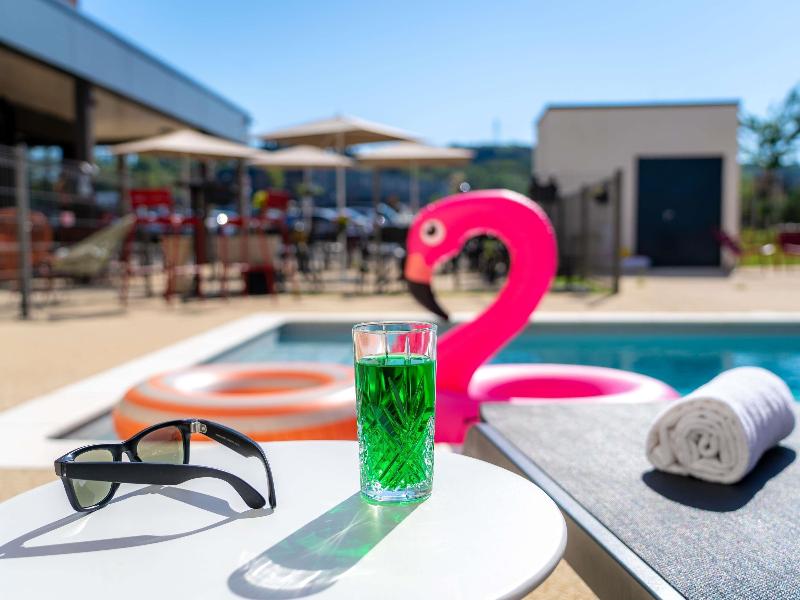 Ibis Saint Paul Trois Chateaux image
