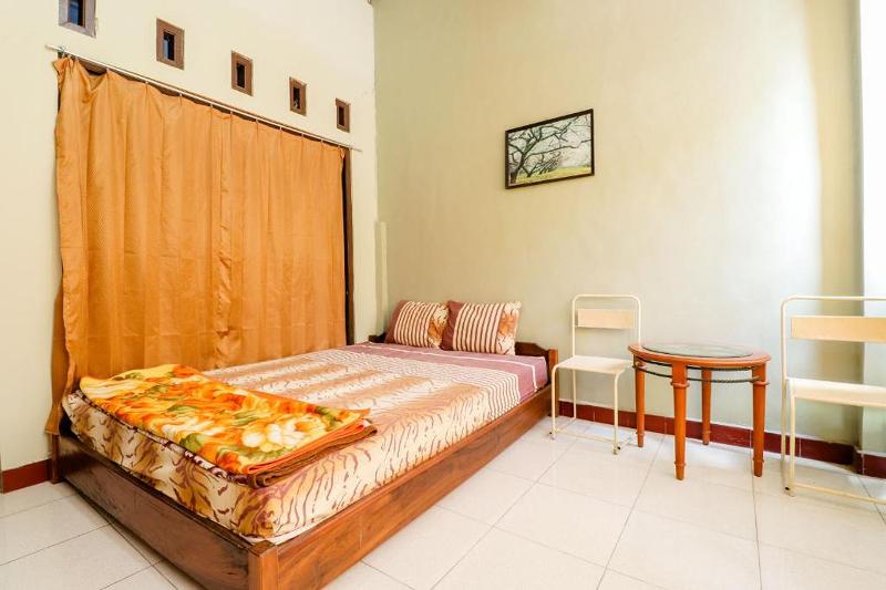 Nabhan Homestay By Zuzu image