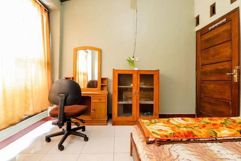 Nabhan Homestay By Zuzu image